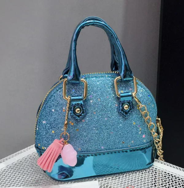 Tas bahu dengan hiasan tali berkilau